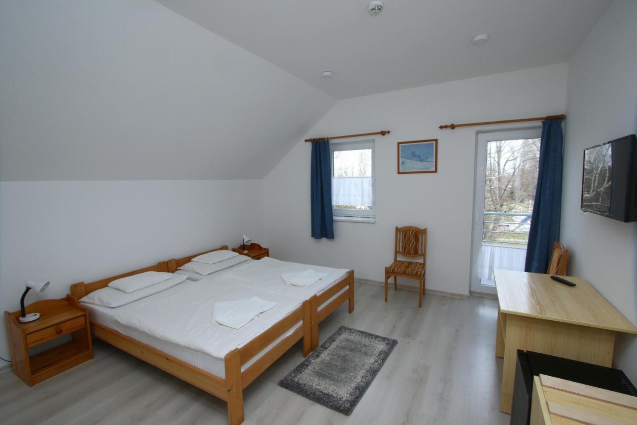 Aqua Hotel Komárom