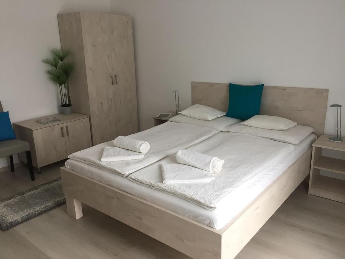 Hotel Aqua 2*